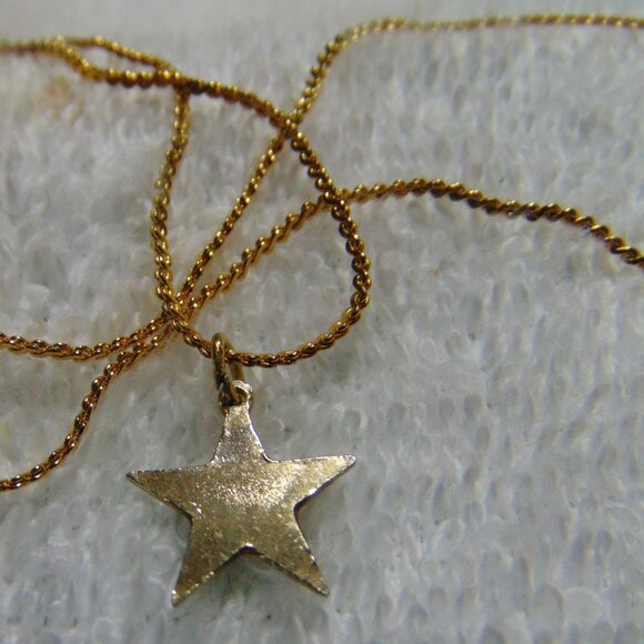 Vintage Rainbow Star with Gold Plated Back on Gold Chain Necklace - Picture 5 of 9
